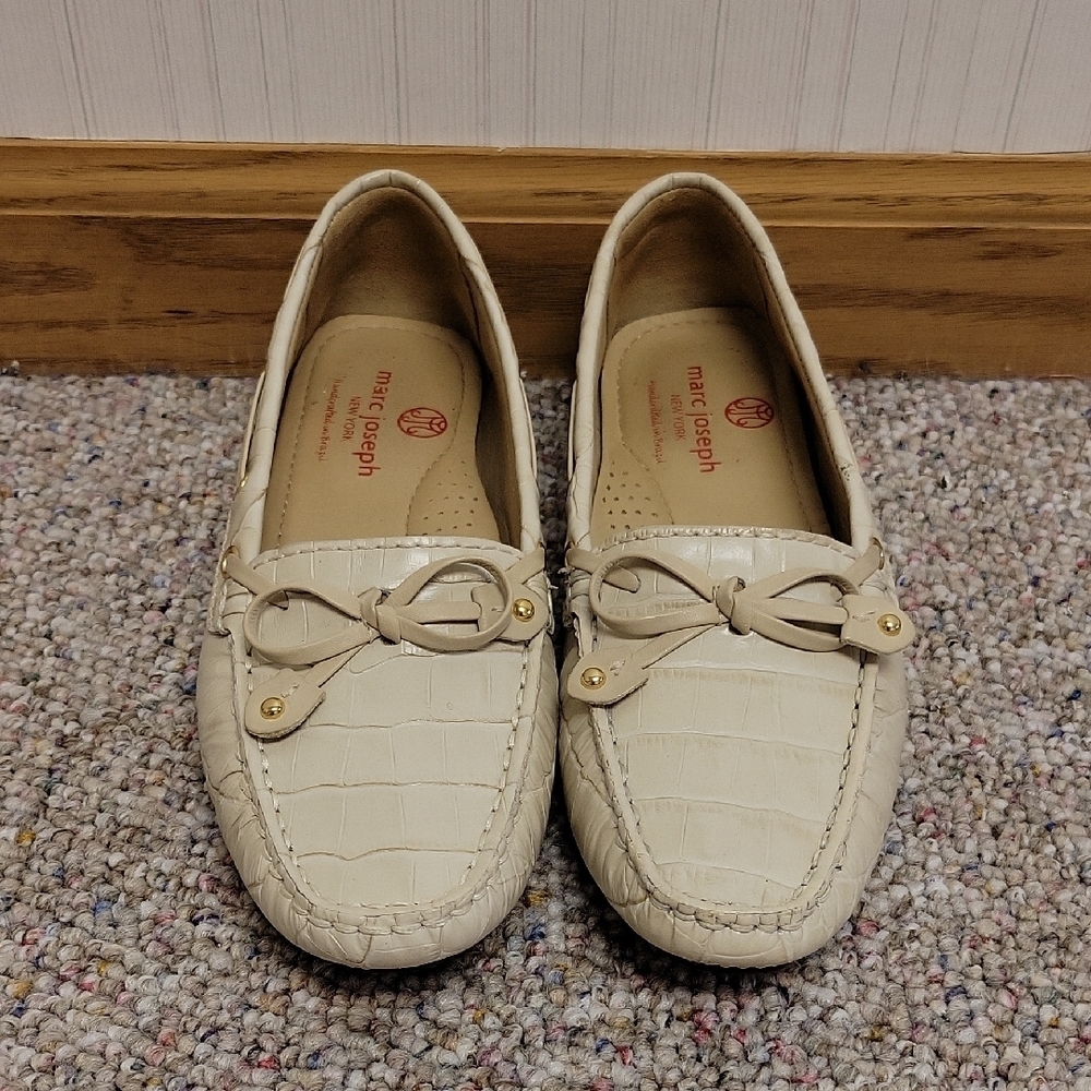 Marc Joseph Women's Cream Cypress Hill Croc-Embossed Leather Loafers 6